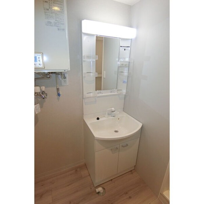 物件内観写真12　(洗面)