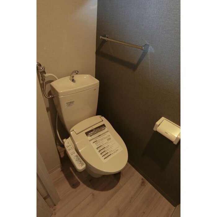 物件内観写真14　(トイレ)