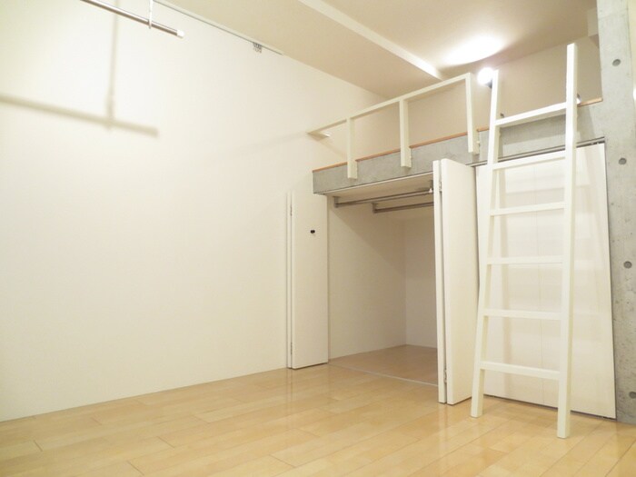 物件内観写真9　(居室)