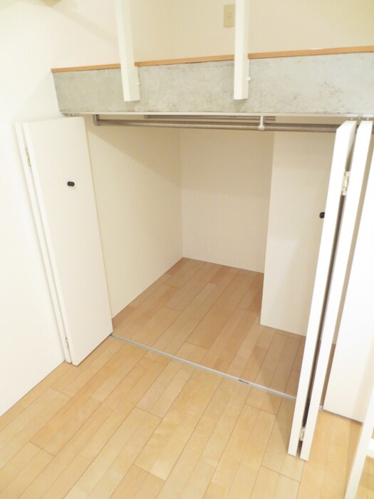 物件内観写真11　(収納)