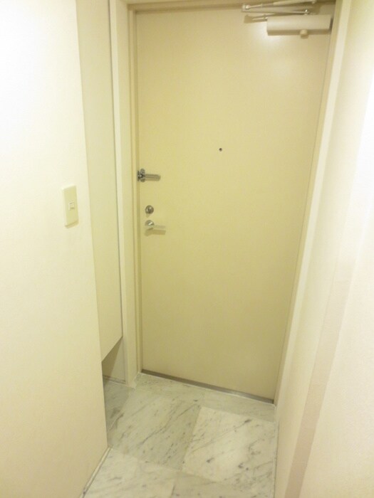 物件内観写真17　(玄関)
