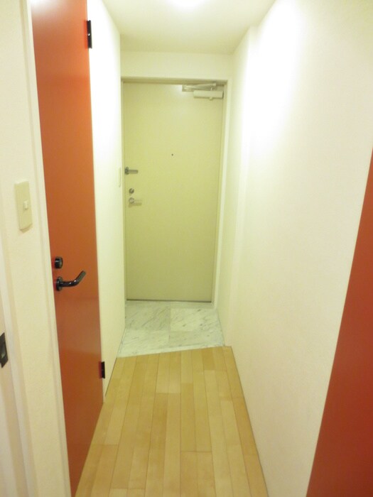 物件内観写真19　(廊下)