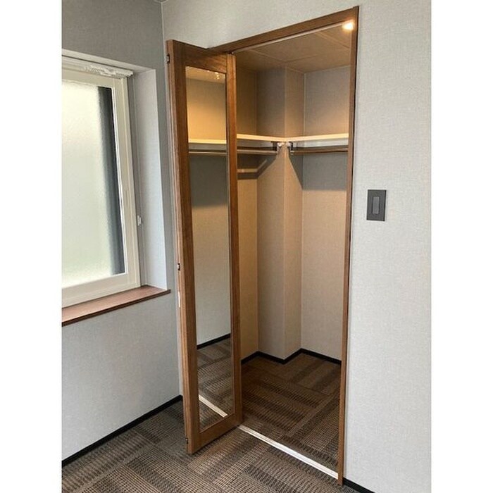 物件内観写真11　(収納)