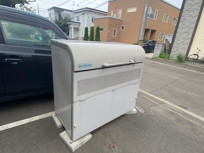 物件外観写真4　(建物設備)