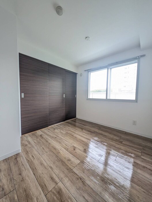 物件内観写真18　(居室)