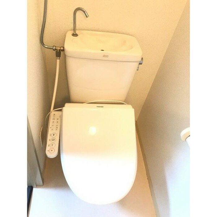 物件内観写真4　(トイレ)