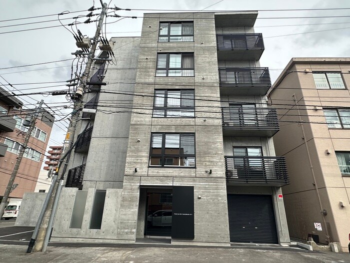 物件外観写真1　(外観写真)