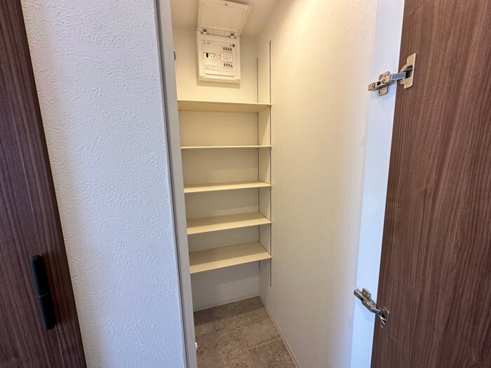 物件内観写真18　(靴箱)