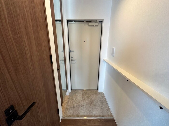 物件内観写真19　(玄関)