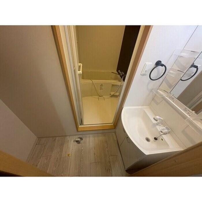 物件内観写真13　(洗面)