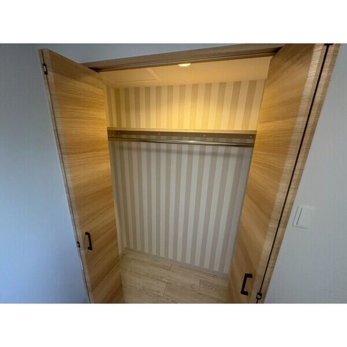 物件内観写真15　(収納)