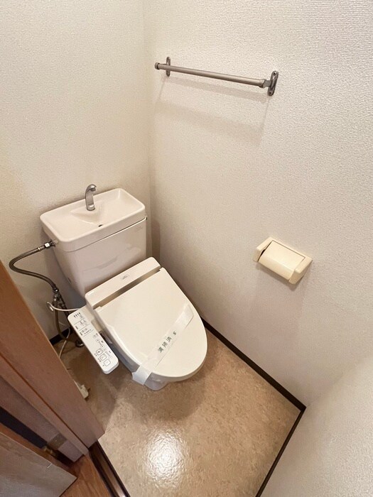 物件内観写真9　(トイレ)