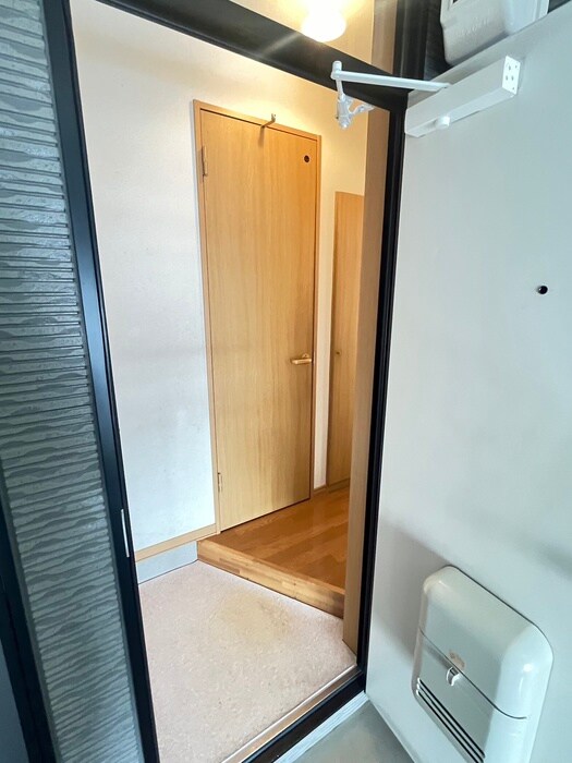 物件内観写真17　(玄関)