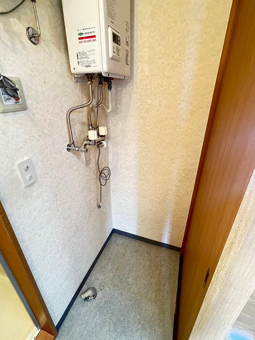 物件内観写真22　(洗濯機置場)