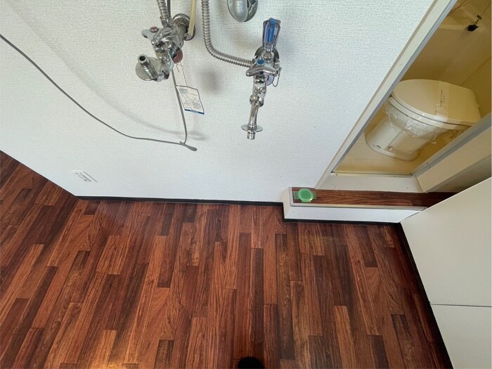 物件内観写真9　(洗濯機置場)