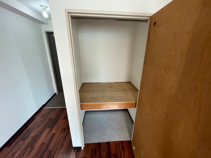 物件内観写真12　(収納)