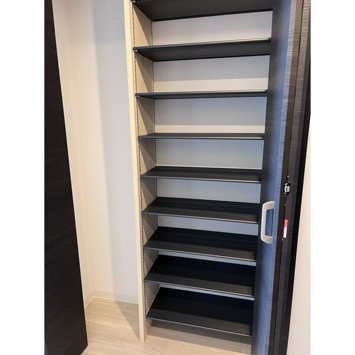 物件内観写真14　(靴箱)