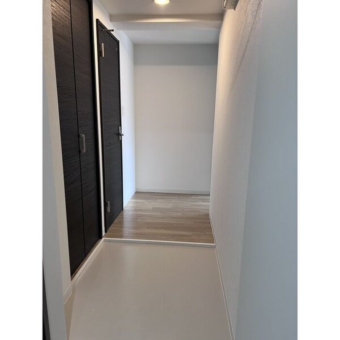 物件内観写真15　(玄関)