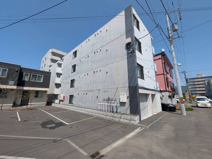 物件外観写真2　(外観写真)