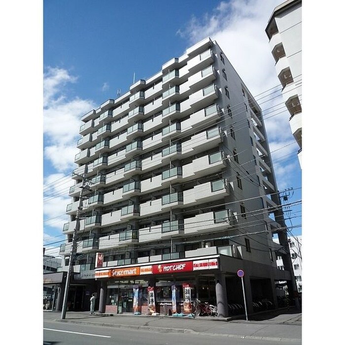 物件外観写真1　(外観写真)