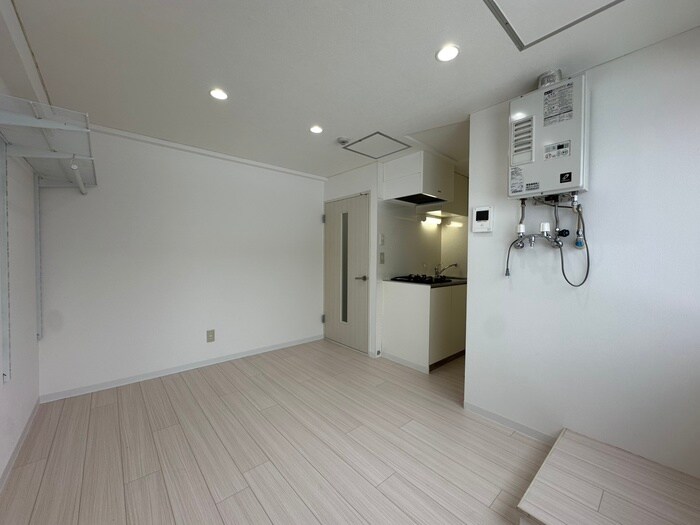 物件内観写真9　(居室)