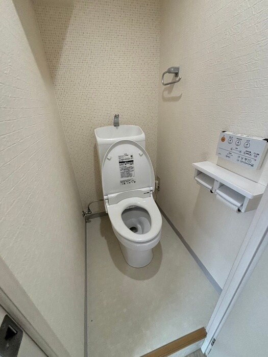 物件内観写真11　(トイレ)