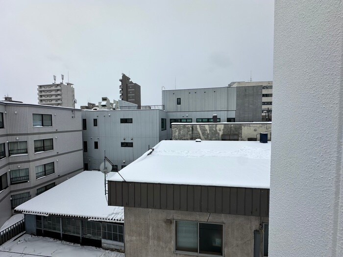 物件内観写真18　(室内からの展望)