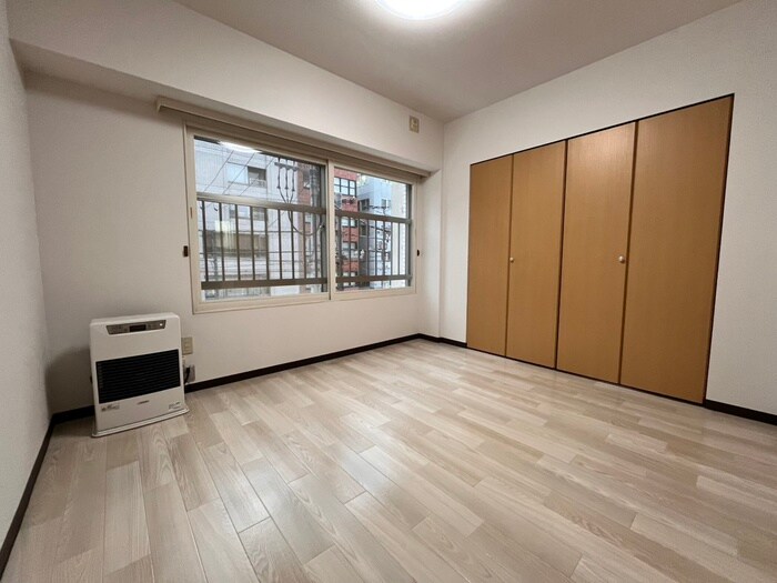 物件内観写真10　(居室)