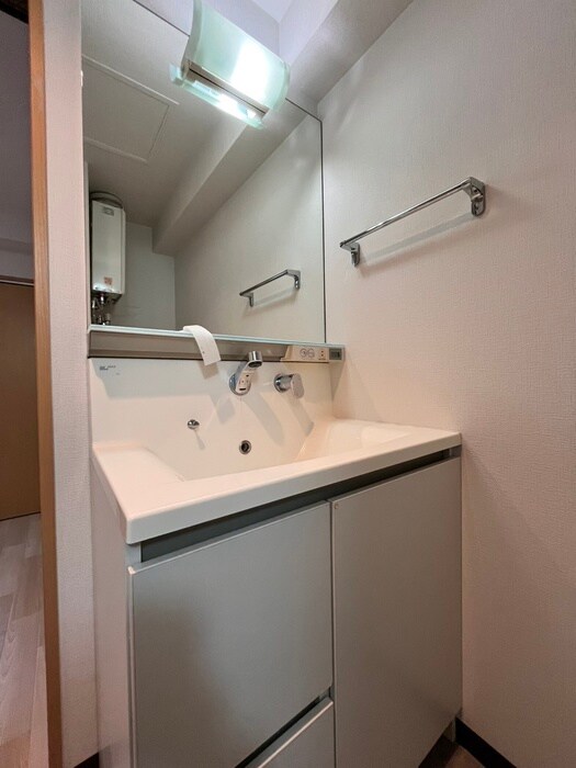 物件内観写真13　(洗面)