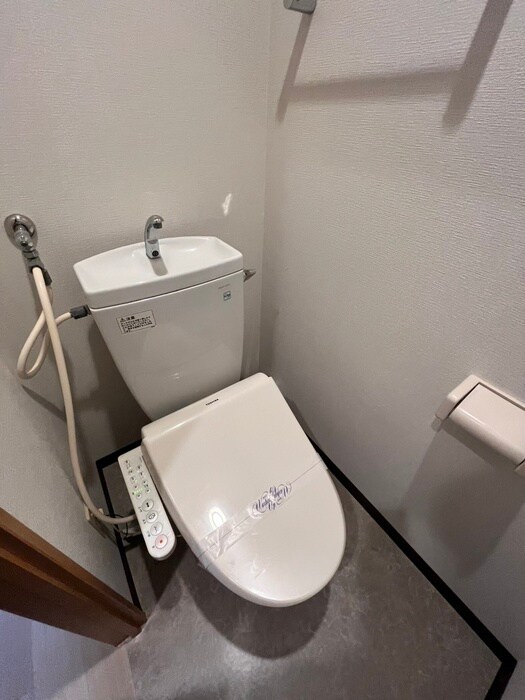 物件内観写真15　(トイレ)