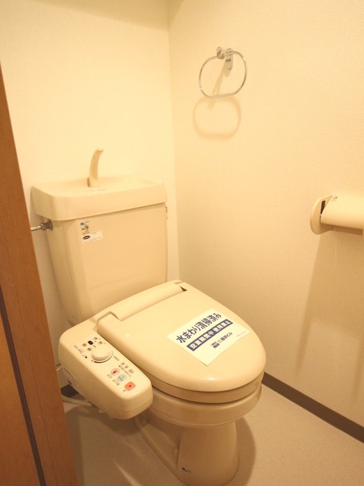 物件内観写真14　(トイレ)