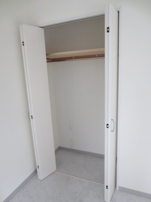 物件内観写真16　(収納)