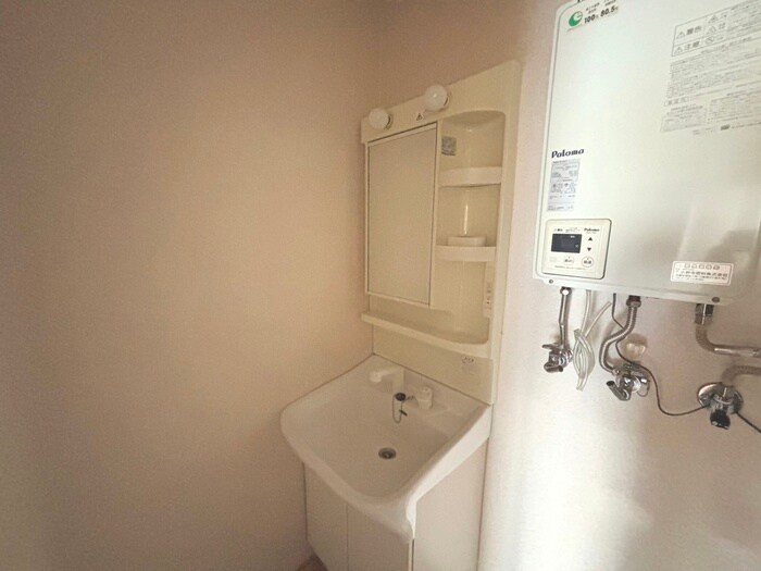 物件内観写真13　(洗面)