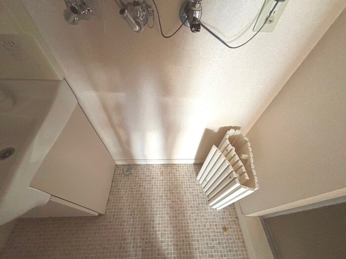 物件内観写真15　(洗濯機置場)