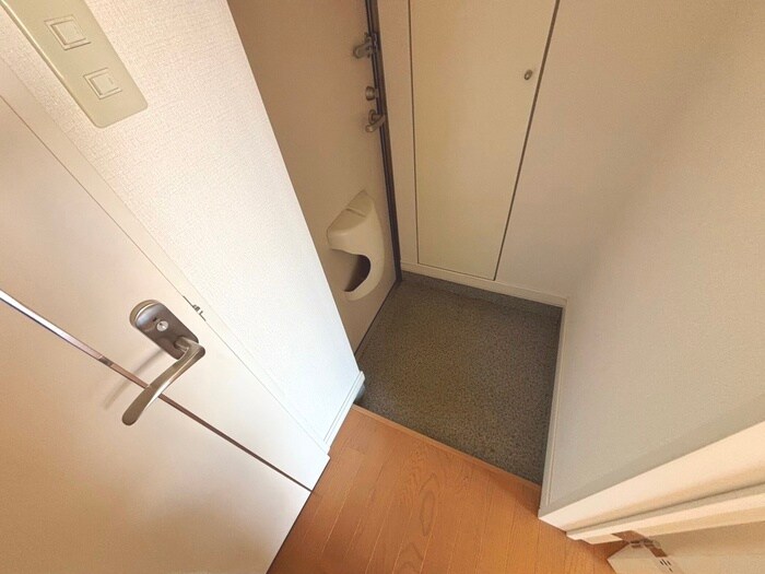 物件内観写真19　(玄関)