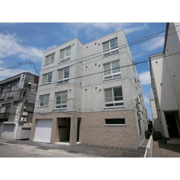 物件外観写真1　(外観写真)