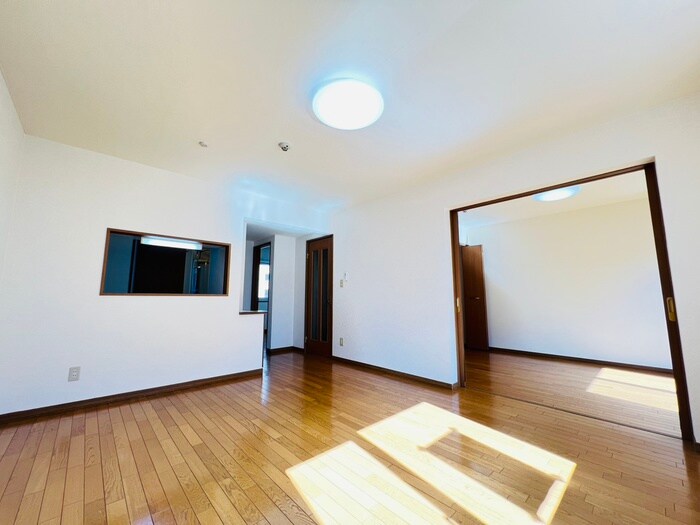 物件内観写真8　(居室)