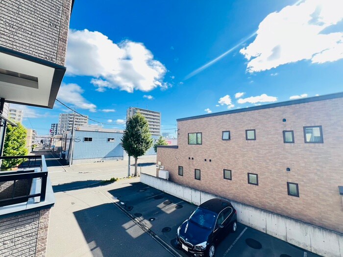 物件内観写真17　(室内からの展望)