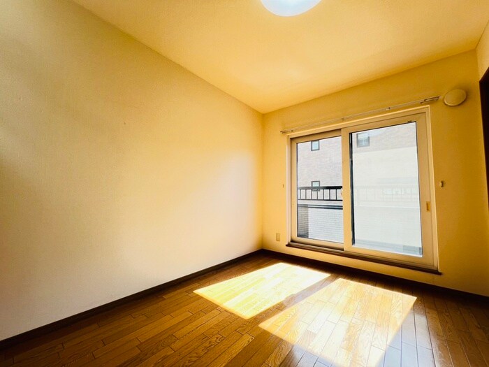 物件内観写真22　(居室)