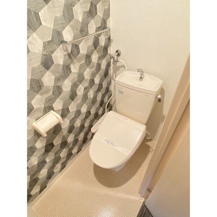 物件内観写真11　(トイレ)