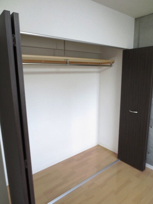 物件内観写真11　(収納)