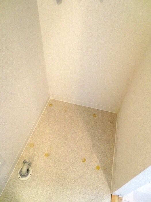 物件内観写真19　(洗濯機置場)