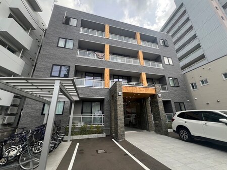 LAPEACE菊水外観写真