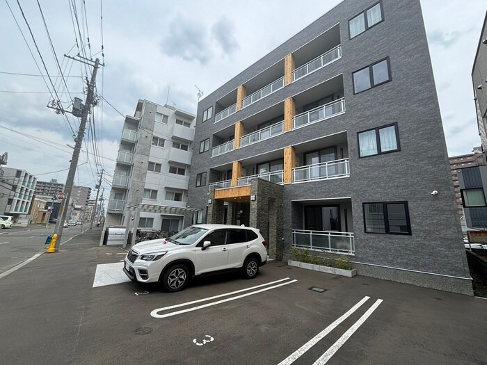 物件外観写真2　(外観写真)