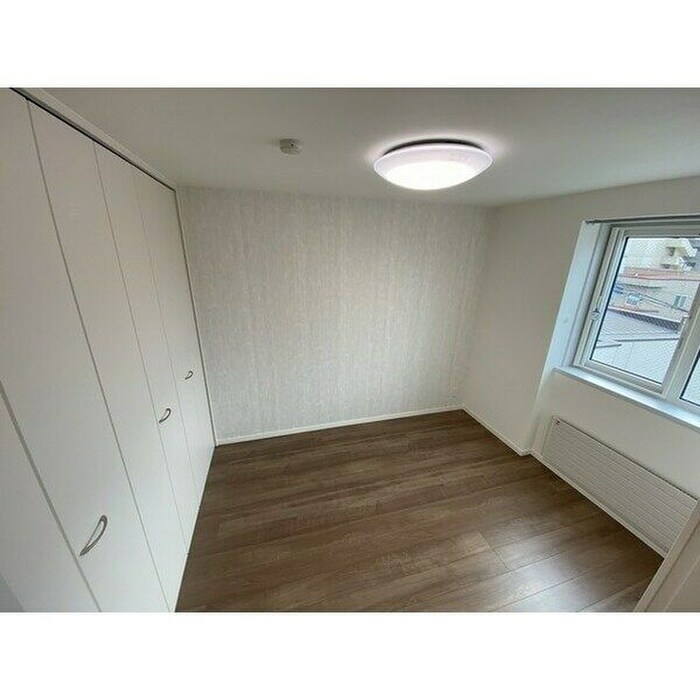 物件内観写真10　(居室)