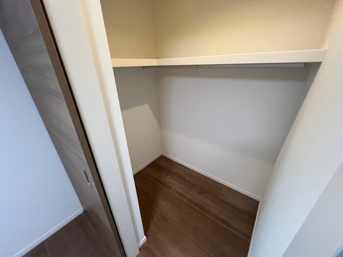 物件内観写真12　(収納)
