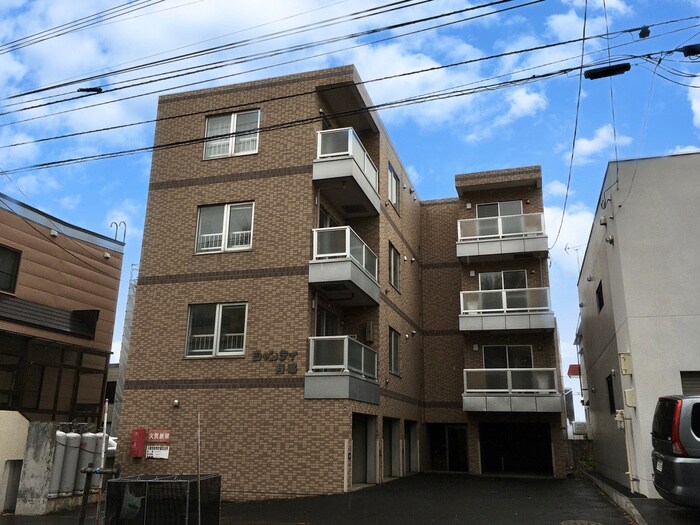 物件外観写真1　(外観写真)