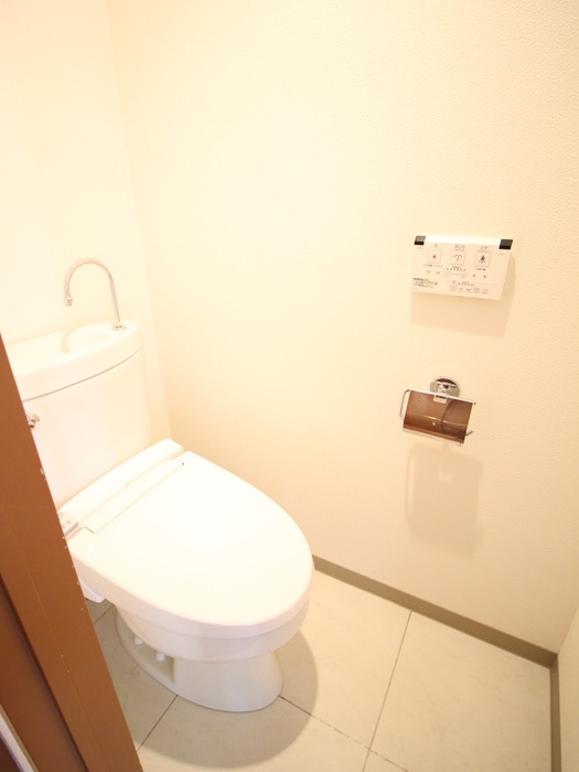 物件内観写真15　(トイレ)