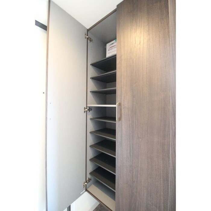 物件内観写真14　(靴箱)