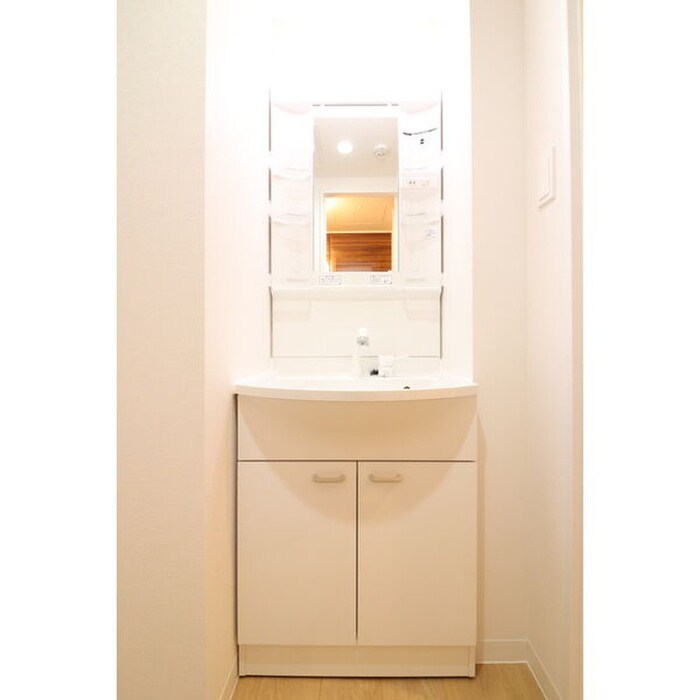 物件内観写真12　(洗面)